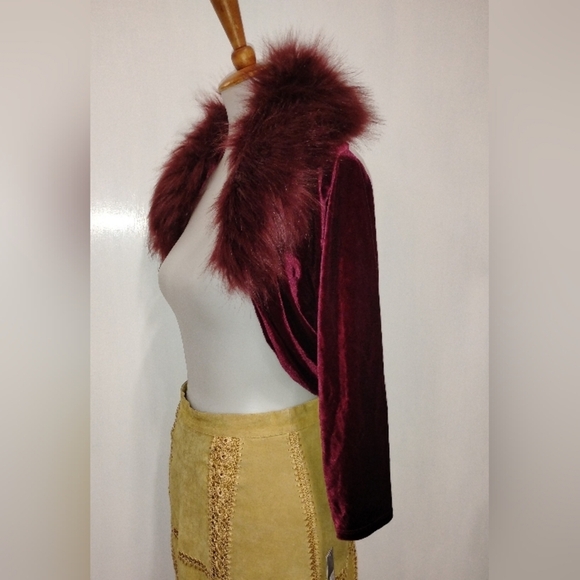 TAHATI FAUX FUR SHURG NWT - Picture 3 of 6